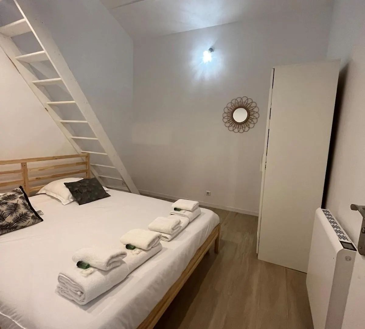 Apartment Berbere 13 People Paris Place De La Nation
