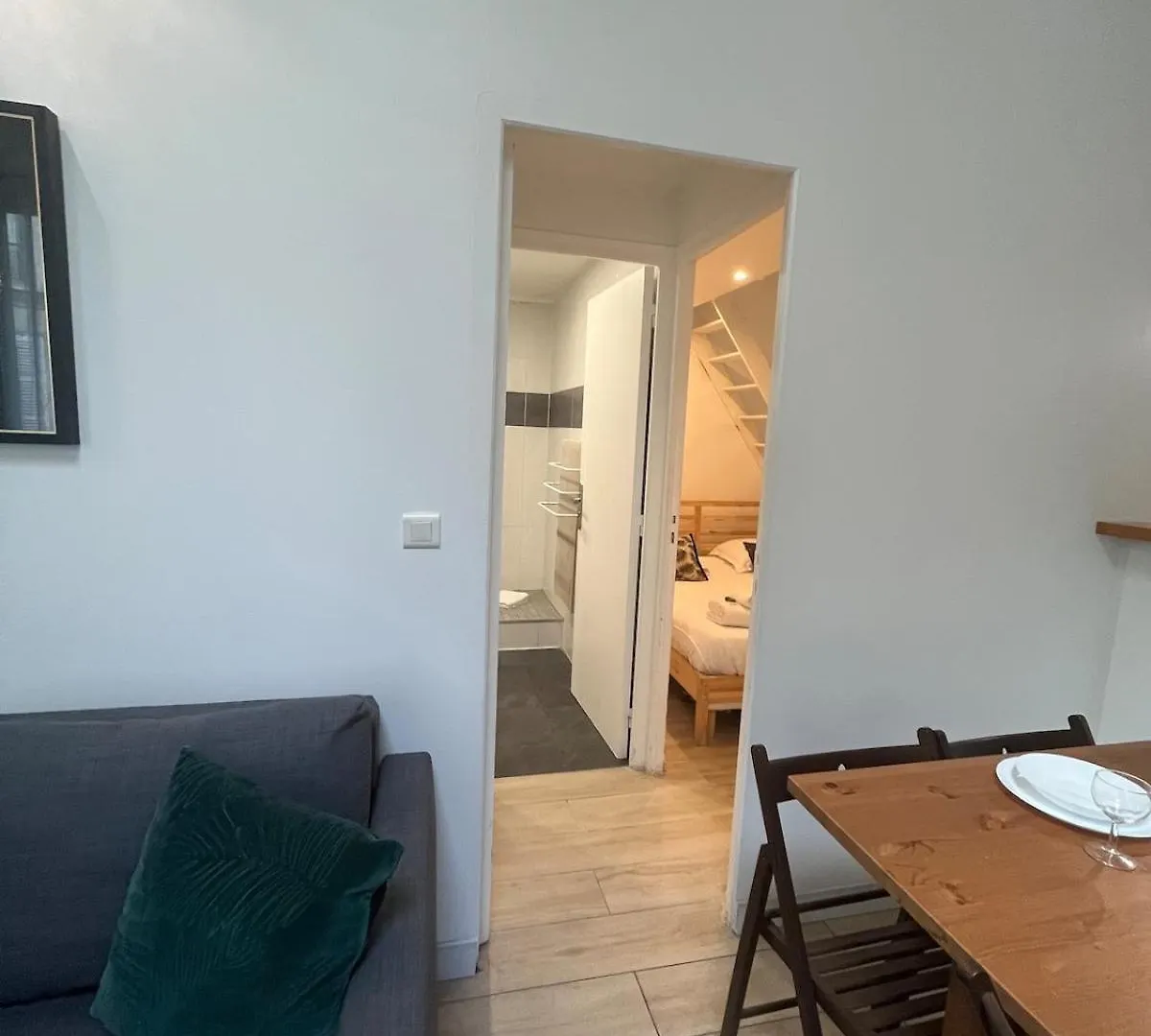Apartment Berbere 13 People Paris Place De La Nation France