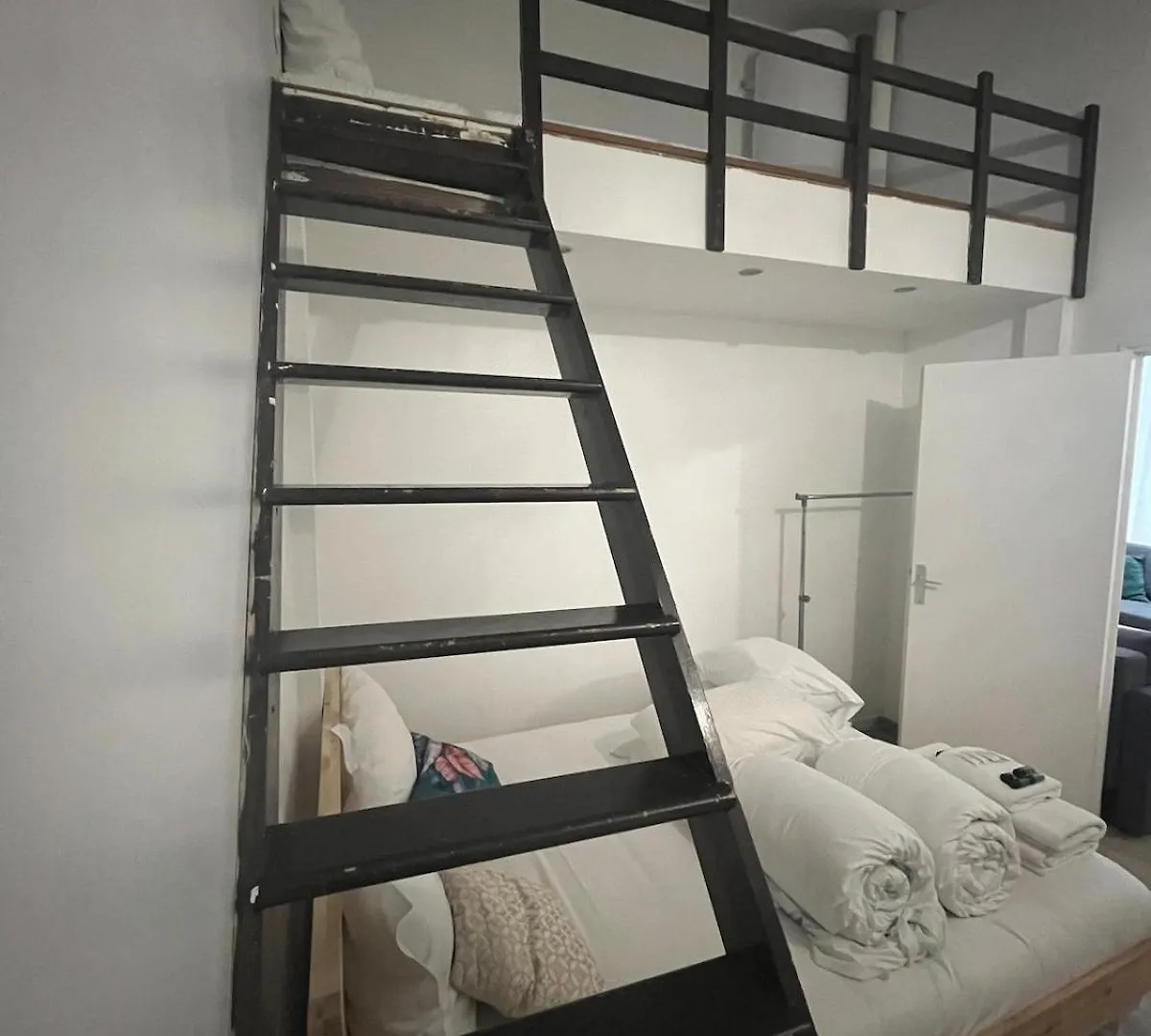 Berbere 13 People Paris Place De La Nation Apartment